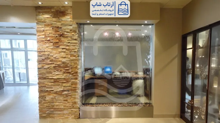 آبنمای شیشه ای